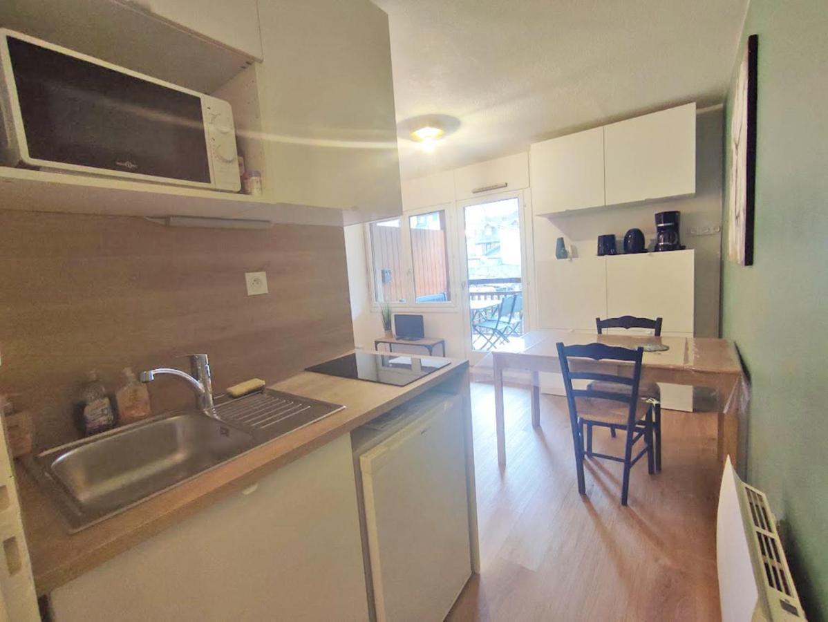 Le Cerf Charmant, T2, Luchon, Wifi, Balcon, Ascenseur, 4 Personnes Bagneres-de-Luchon Exterior photo